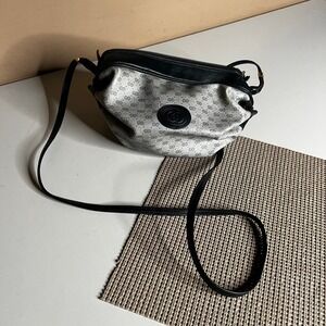 Vintage Gucci GG Plus Monogram Crossbody Bag Grey Navy 007-115-0220